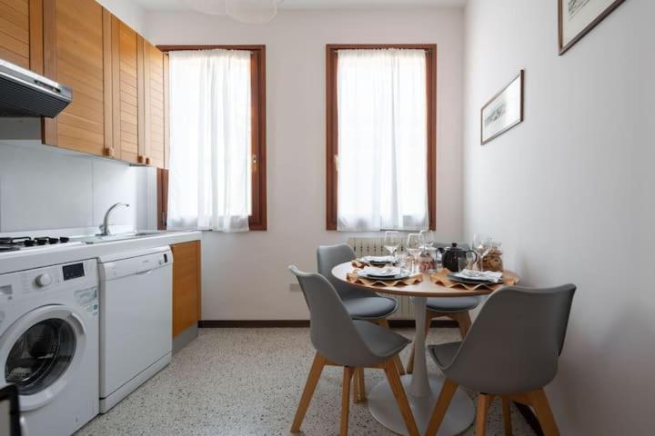 Ca' Pesaro Rooftop Terrace Apartment. Венеция Экстерьер фото