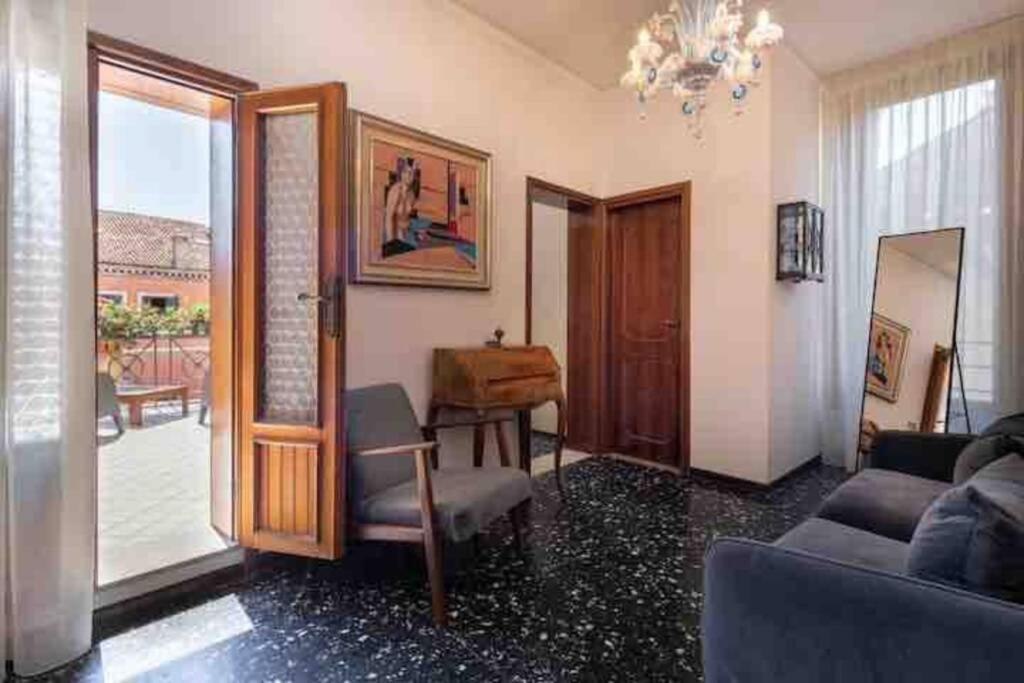 Ca' Pesaro Rooftop Terrace Apartment. Венеция Экстерьер фото